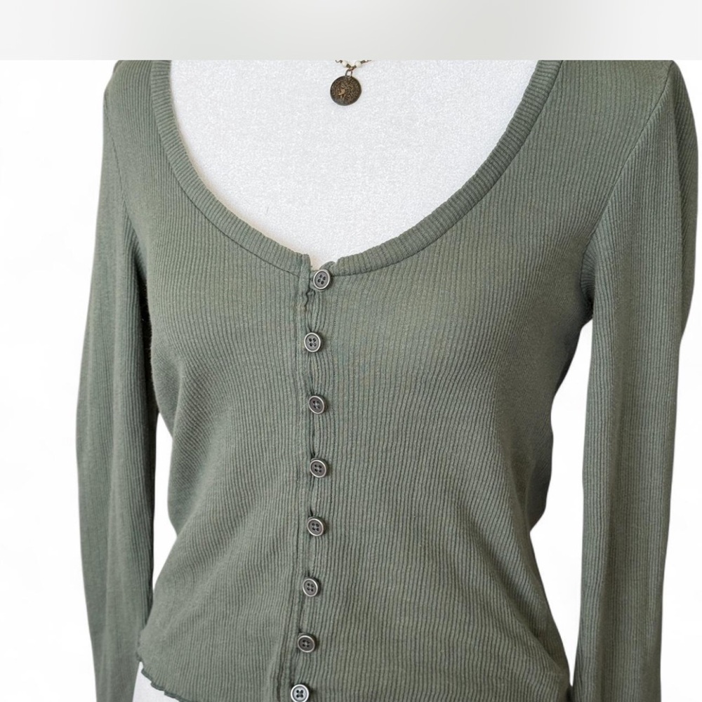 Olive Green Ribbed Button-Up - Picture 3 of 7
